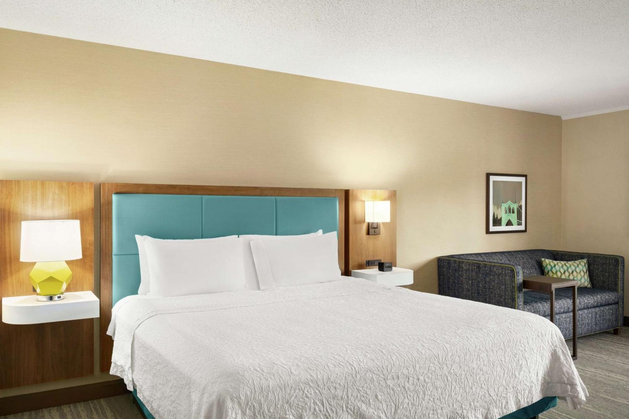 Hampton Inn Portland Airport Екстериор снимка