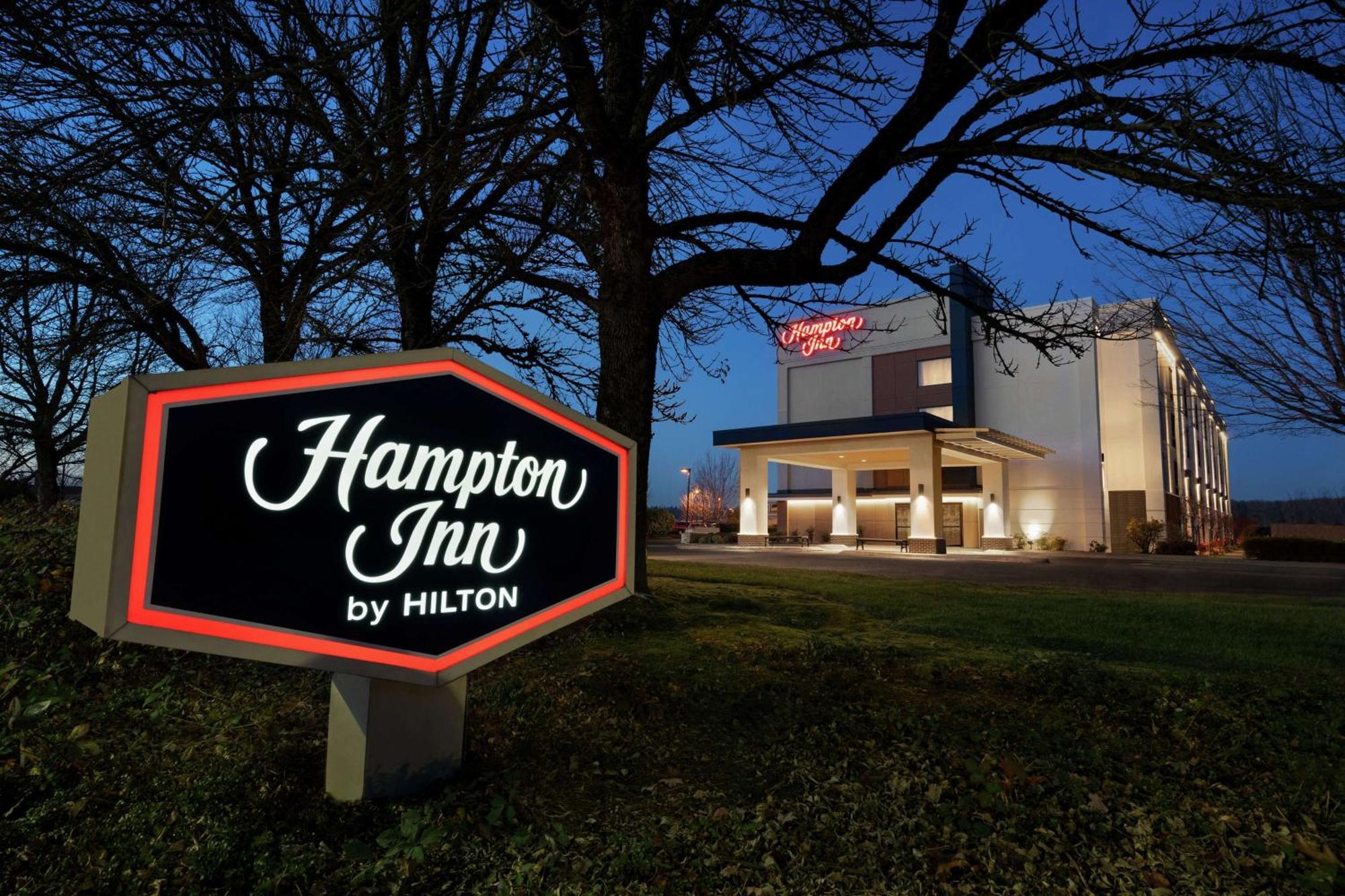 Hampton Inn Portland Airport Екстериор снимка