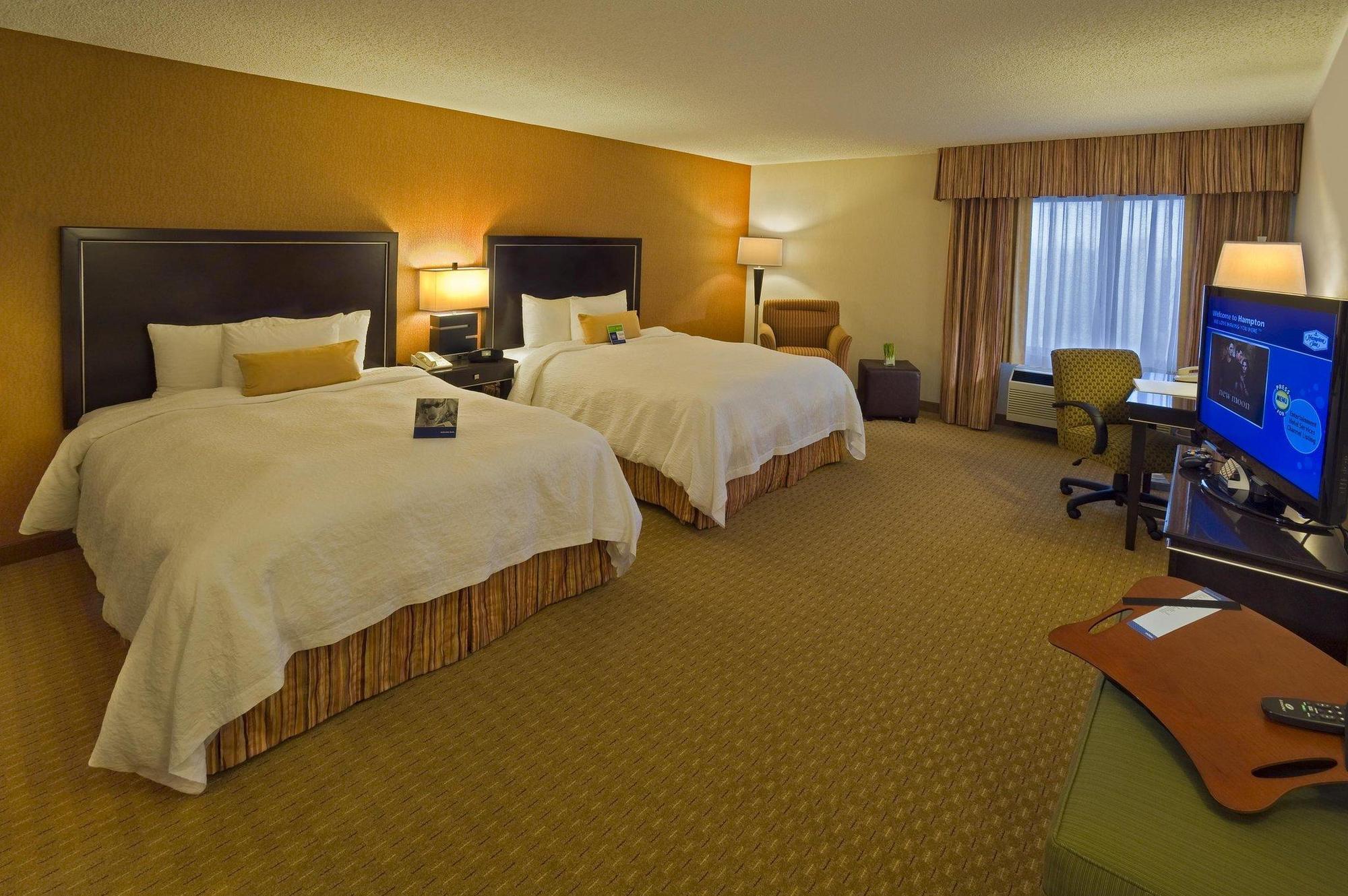 Hampton Inn Portland Airport Екстериор снимка